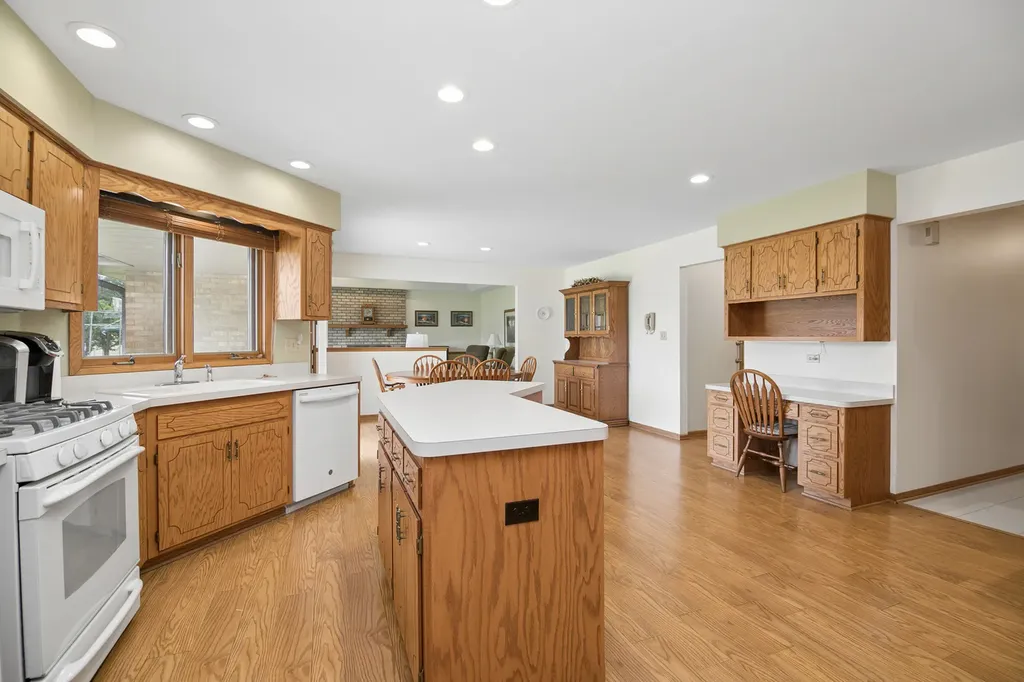 17613 Ryan Lane Orland Park IL 60467