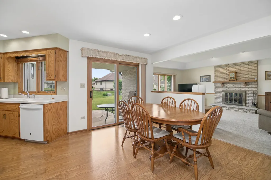 17613 Ryan Lane Orland Park IL 60467