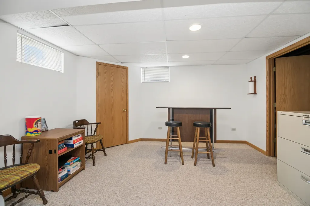 17613 Ryan Lane Orland Park IL 60467