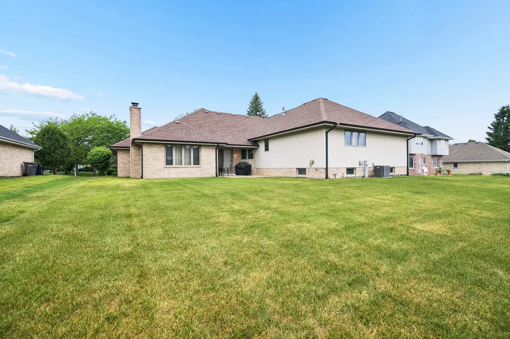 17613 Ryan Lane Orland Park IL 60467
