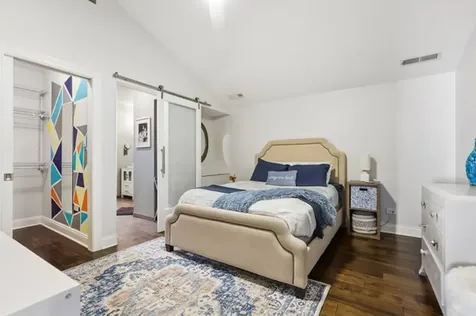 114 Hickory Street Frankfort IL 60423