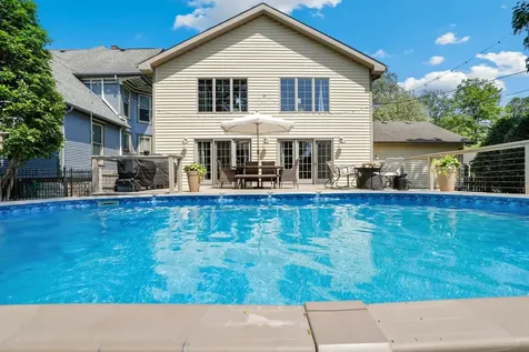 114 Hickory Street Frankfort IL 60423