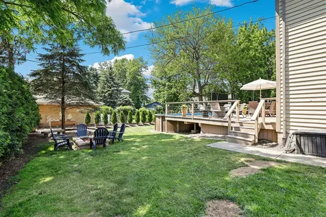 114 Hickory Street Frankfort IL 60423