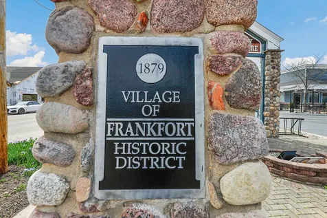114 Hickory Street Frankfort IL 60423