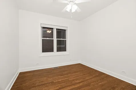 3928 North Greenview Avenue Chicago IL 60613