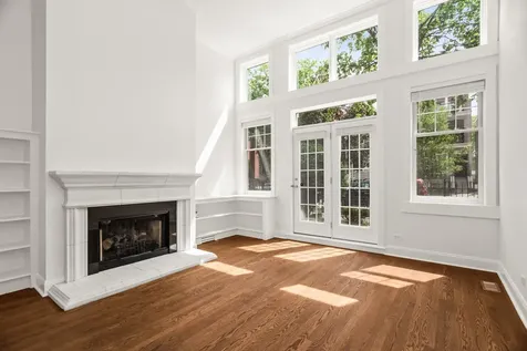 3928 North Greenview Avenue Chicago IL 60613