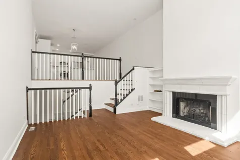 3928 North Greenview Avenue Chicago IL 60613