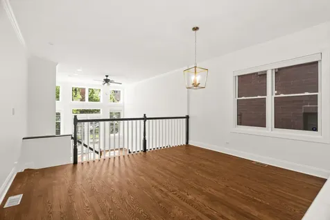 3928 North Greenview Avenue Chicago IL 60613