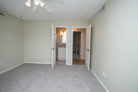 14 Canterbury Court Bloomington IL 61701