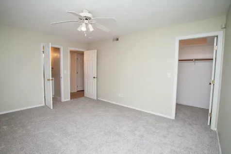 14 Canterbury Court Bloomington IL 61701