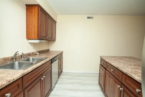 14 Canterbury Court Bloomington IL 61701
