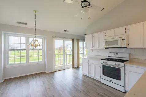 629 West Streamwood Boulevard Streamwood IL 60107