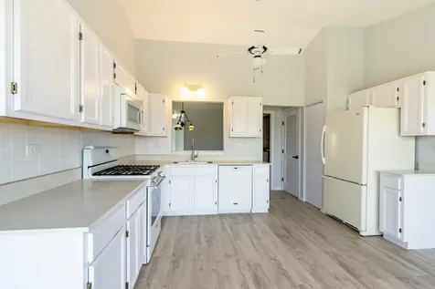 629 West Streamwood Boulevard Streamwood IL 60107