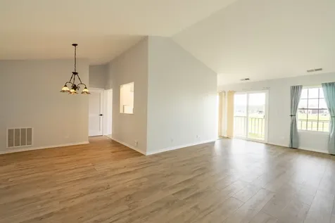629 West Streamwood Boulevard Streamwood IL 60107