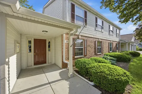 383 Woodview Circle Elgin IL 60120