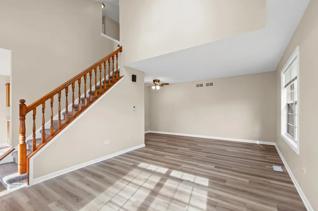 3490 Willowview Court Aurora IL 60504