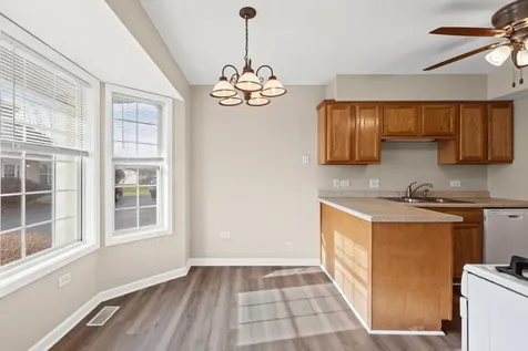 3490 Willowview Court Aurora IL 60504