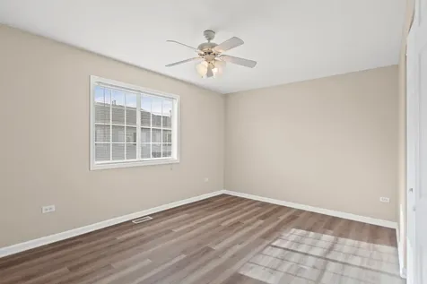 3490 Willowview Court Aurora IL 60504