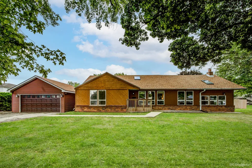 11647 South Tripp Avenue Alsip IL 60803