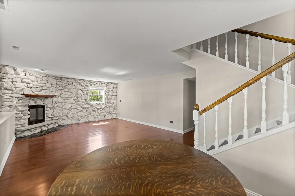 1093 Poplar Court Lake Zurich IL 60047
