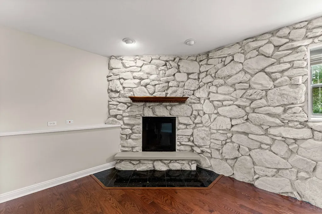1093 Poplar Court Lake Zurich IL 60047
