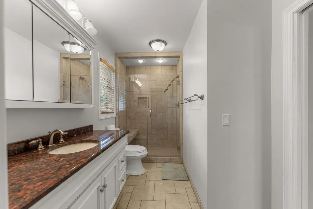 1093 Poplar Court Lake Zurich IL 60047