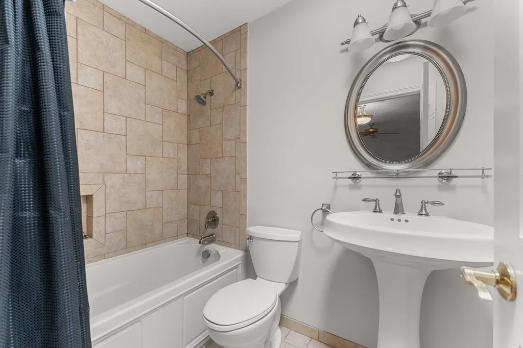 1093 Poplar Court Lake Zurich IL 60047