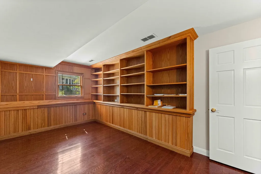 1093 Poplar Court Lake Zurich IL 60047