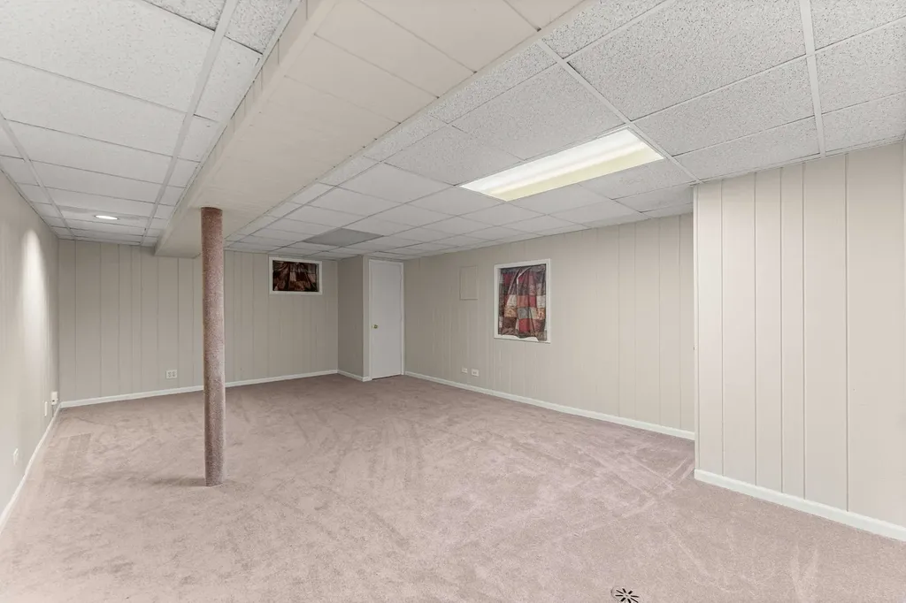 1093 Poplar Court Lake Zurich IL 60047