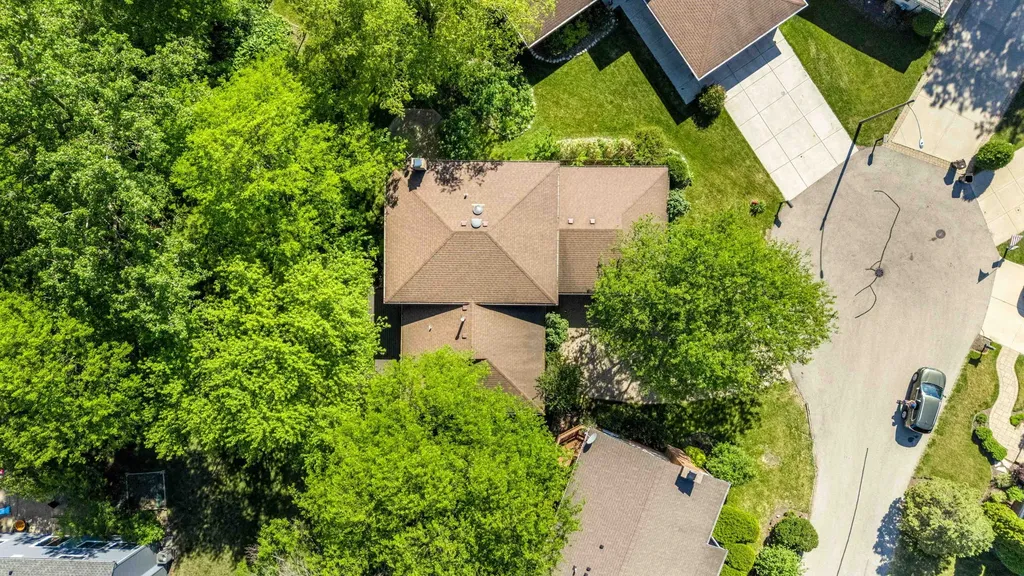 1093 Poplar Court Lake Zurich IL 60047