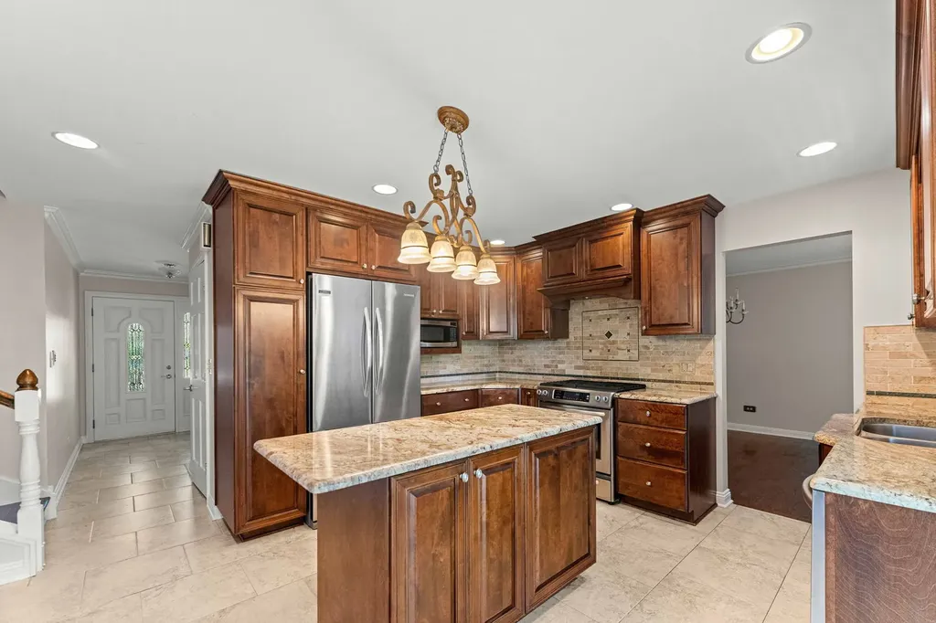 1093 Poplar Court Lake Zurich IL 60047