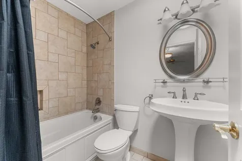 1093 Poplar Court Lake Zurich IL 60047