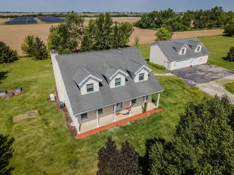 9208 North 14500e Road Grant Park IL 60940