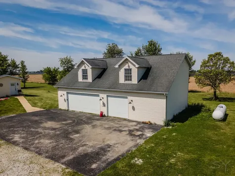 9208 North 14500e Road Grant Park IL 60940