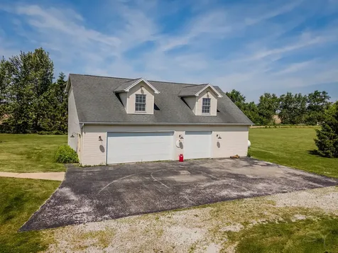 9208 North 14500e Road Grant Park IL 60940