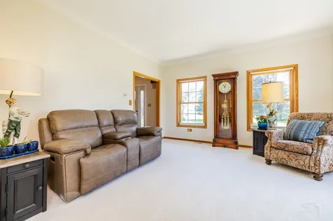 9208 North 14500e Road Grant Park IL 60940