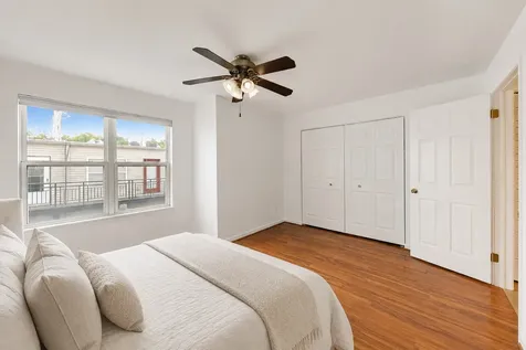2011 West Chase Avenue Chicago IL 60645