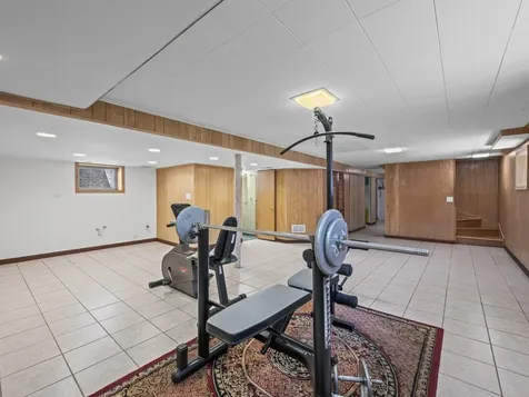 6950 West Barry Avenue Chicago IL 60634