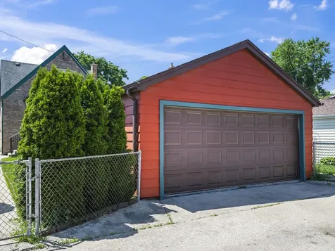 6950 West Barry Avenue Chicago IL 60634