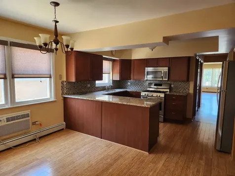 8465 West Berwyn Avenue Chicago IL 60656