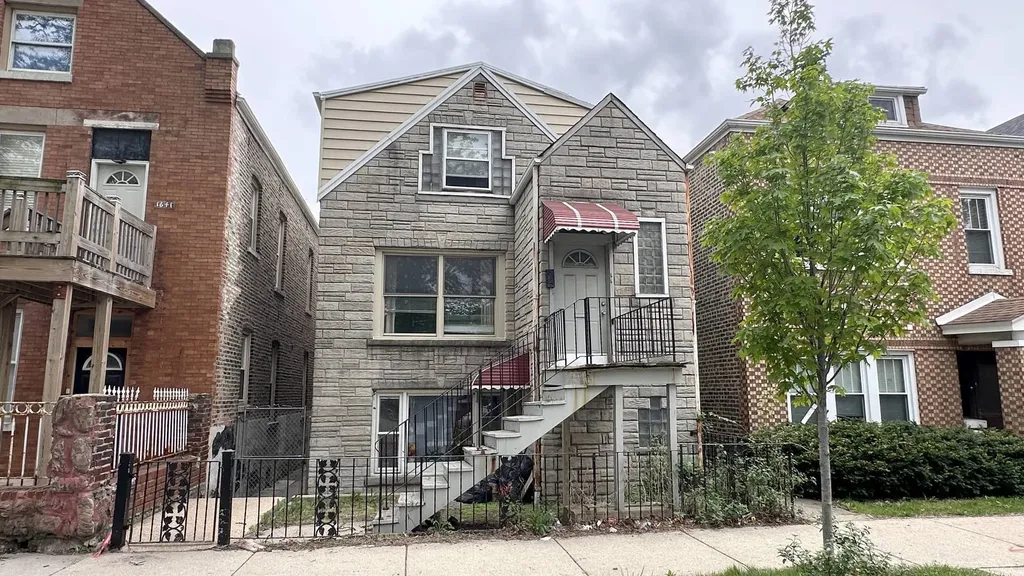 1643 West 38th Place Chicago IL 60609