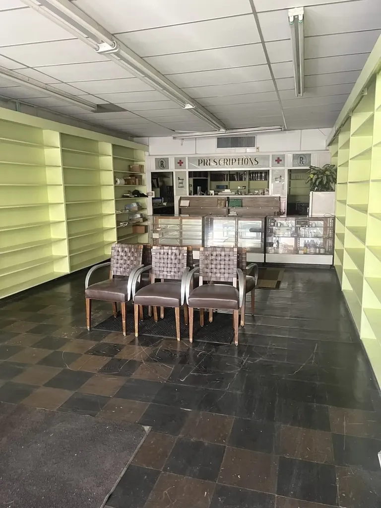 11252 South Michigan Avenue Chicago IL 60628