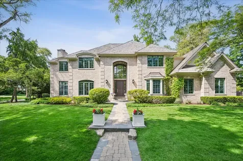 605 Skokie Lane S Glencoe IL 60022
