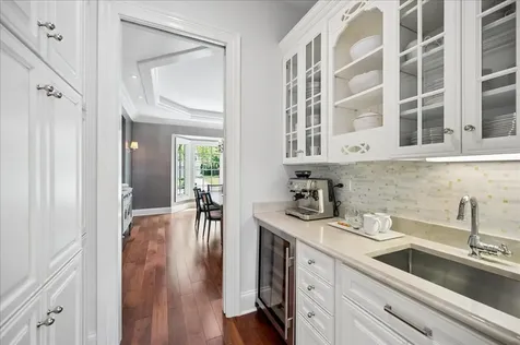 605 Skokie Lane S Glencoe IL 60022