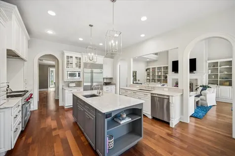 605 Skokie Lane S Glencoe IL 60022