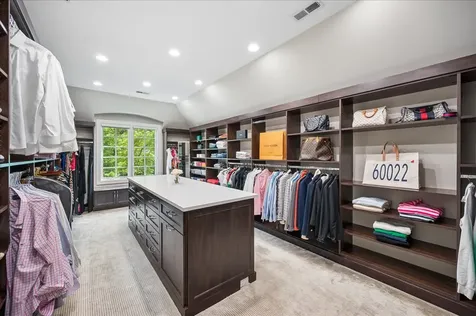 605 Skokie Lane S Glencoe IL 60022