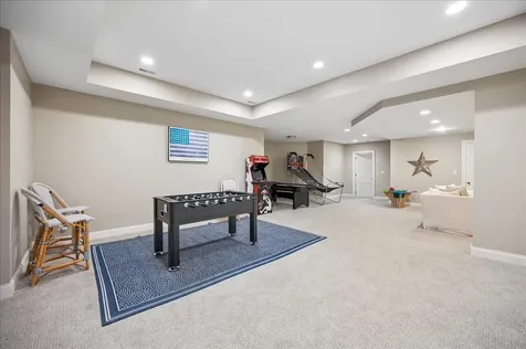 605 Skokie Lane S Glencoe IL 60022