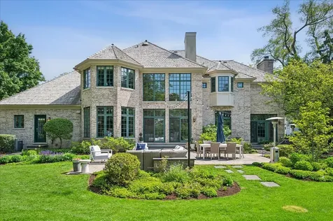 605 Skokie Lane S Glencoe IL 60022