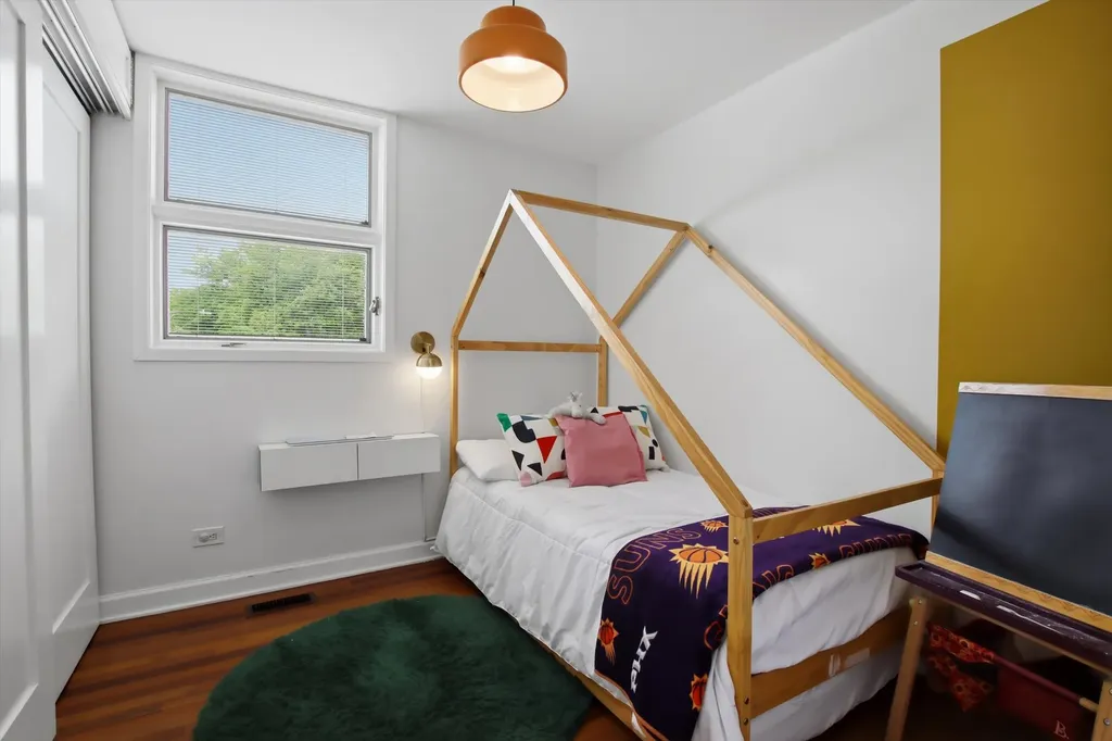 2170 North Lincoln Avenue Chicago IL 60614