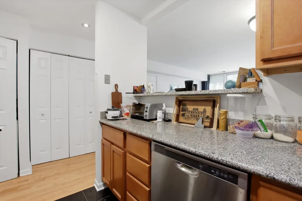 2170 North Lincoln Avenue Chicago IL 60614